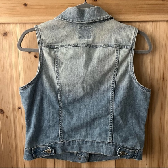 Old Navy Light Blue Denim Vest - Picture 3 of 4